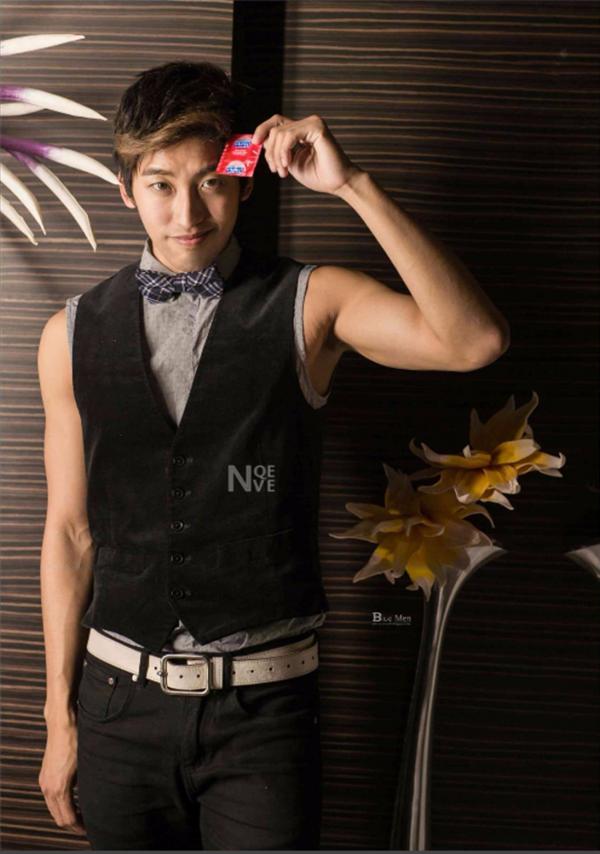 Whoseman-4-明星教練男丁格爾-芬達-全裸非全見寫真書